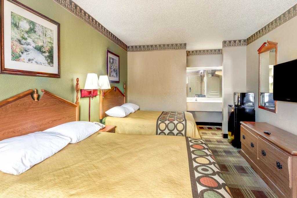 Hotel Super 8 Newnan Exterior foto