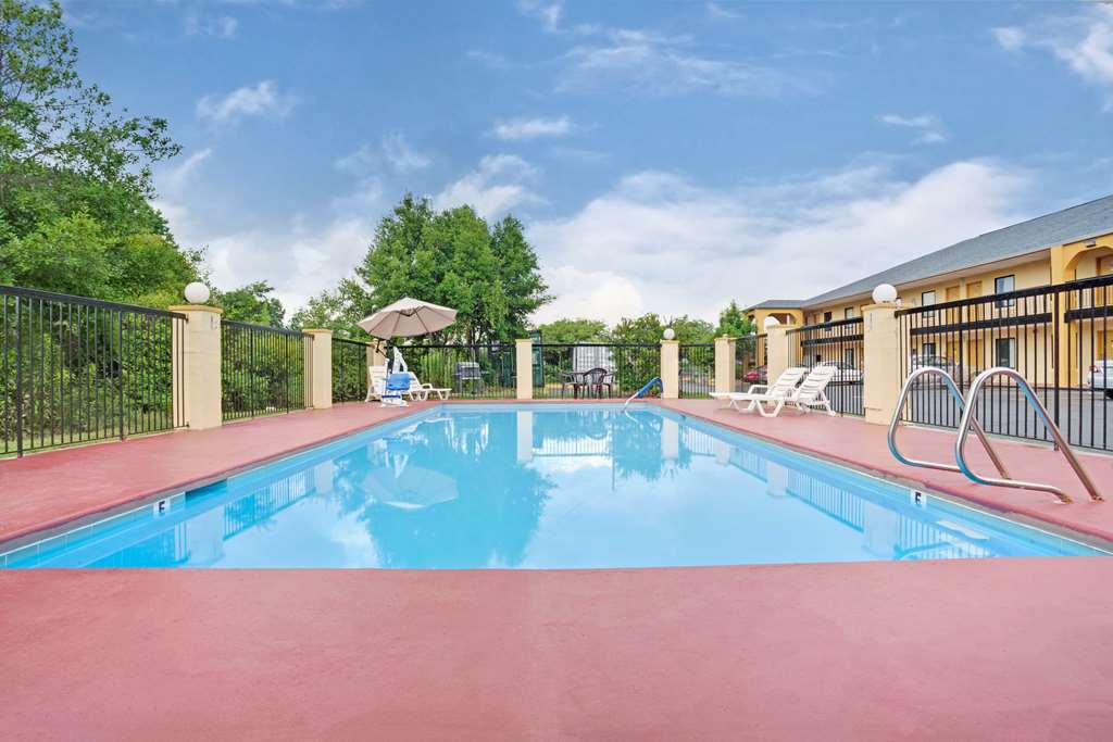 Hotel Super 8 Newnan Facilidades foto